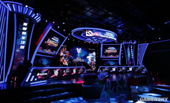 端都拥有极 端都拥有极